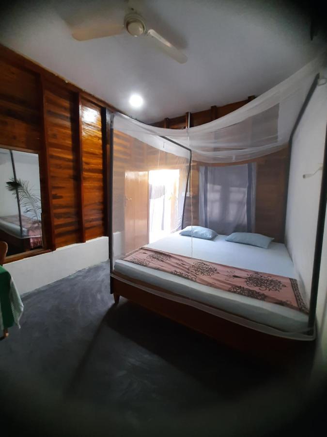Eagle Resort Arugambay 阿鲁甘湾 外观 照片